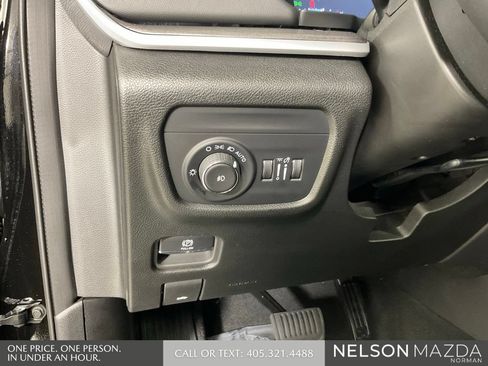 Used 2024 Jeep Grand Cherokee L Limited RWD image 49