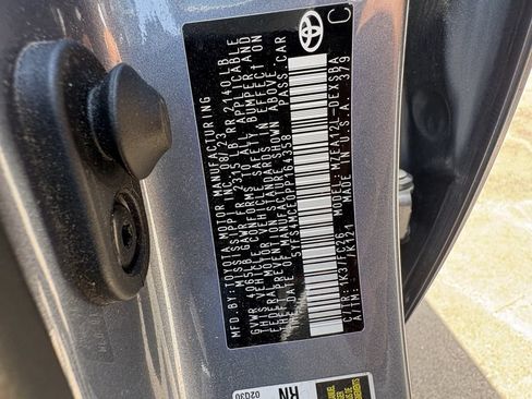 Used 2023 Toyota Corolla SE FWD image 28