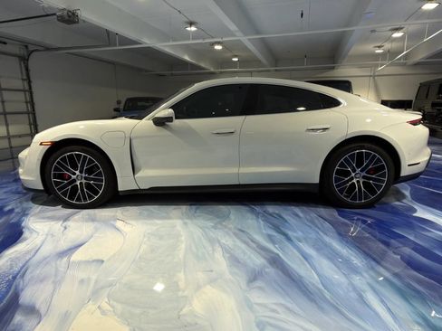 Used 2022 Porsche Taycan 4S AWD/4WD image 4