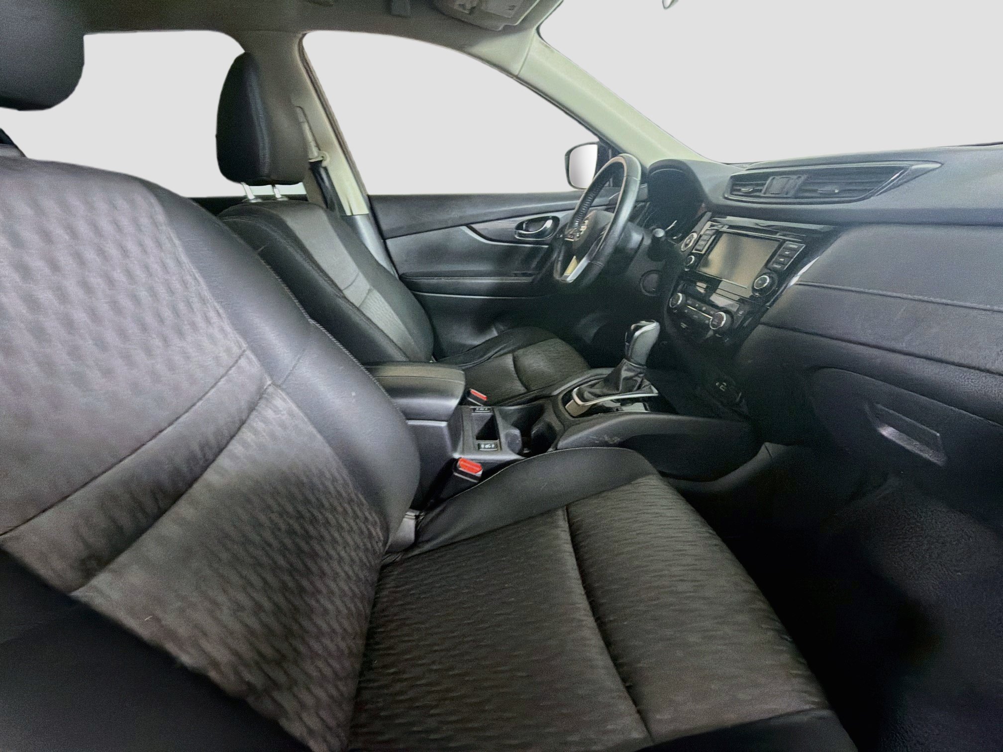Used 2018 Nissan Rogue SV AWD/4WD image 30