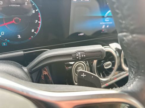 Used 2022 Mercedes-Benz GLA 250 4MATIC image 33