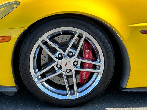 Used 2008 Chevrolet Corvette Z06 w/ Preferred Equipment Group RWD image 21