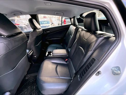 Certified 2017 Toyota Prius Prime Advanced image 18