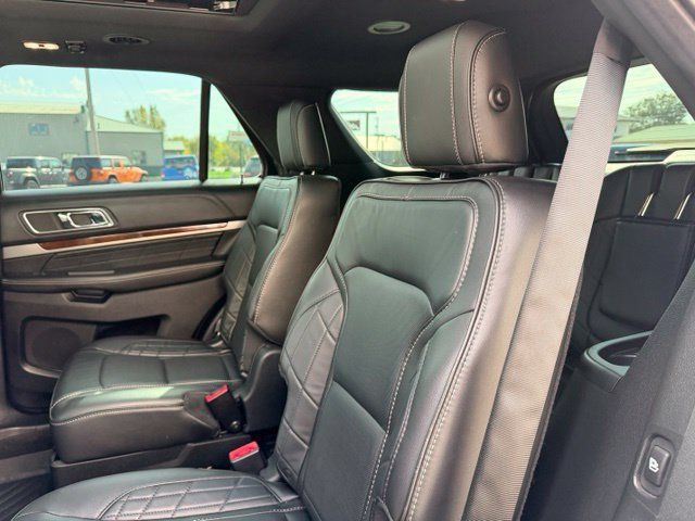Used 2018 Ford Explorer Platinum AWD/4WD image 26
