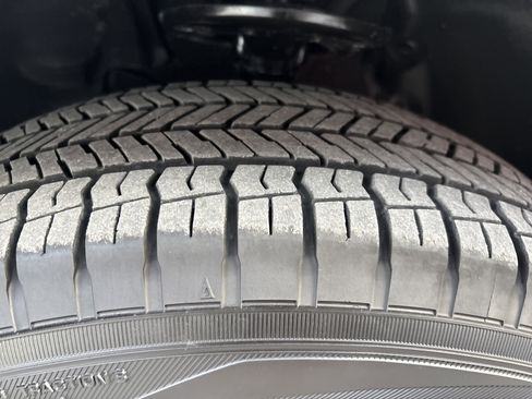 Used 2025 MAZDA CX-5 AWD 2.5 S w/ Preferred Package image 12