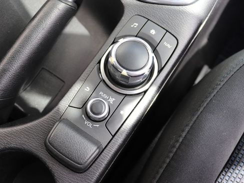 Used 2017 Toyota Yaris iA FWD image 11