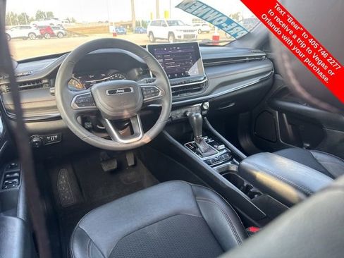 Used 2024 Jeep Compass Trailhawk image 11