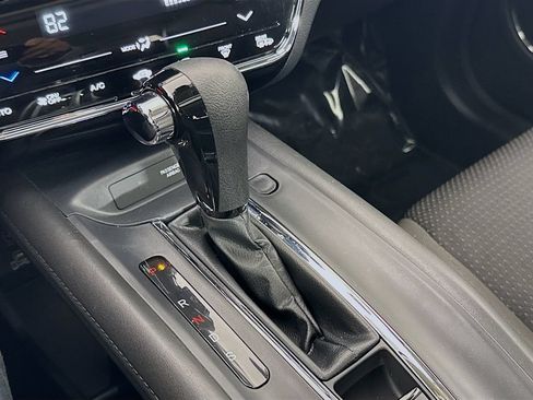 Used 2022 Honda HR-V EX image 16
