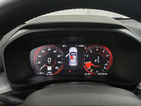 Used 2020 Volvo XC40 T4 Momentum FWD image 20