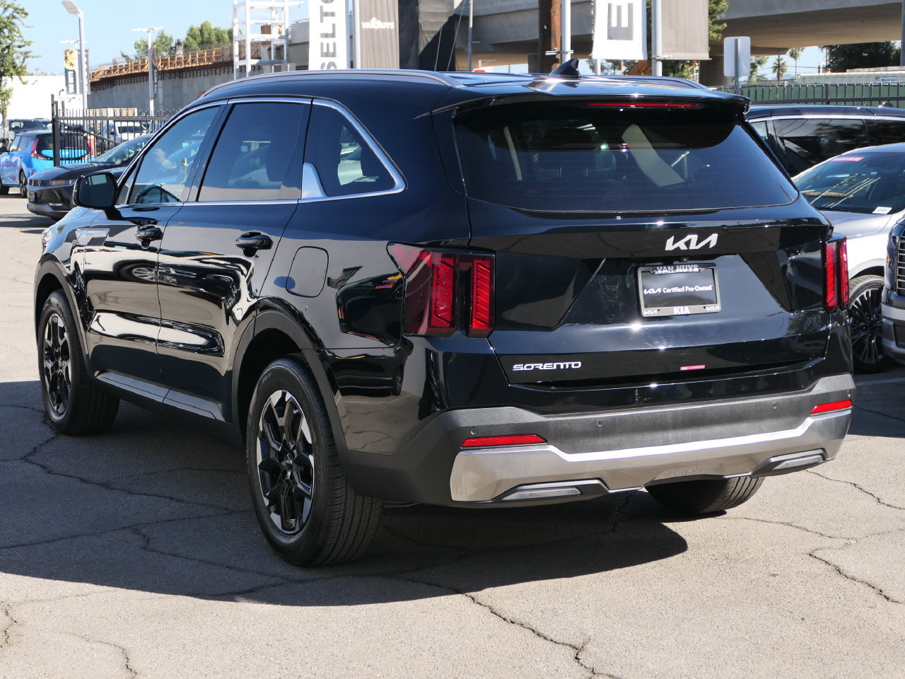 Certified 2026 Kia Sorento S FWD image 5