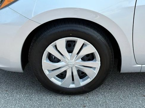 Used 2025 Nissan Versa S FWD image 26