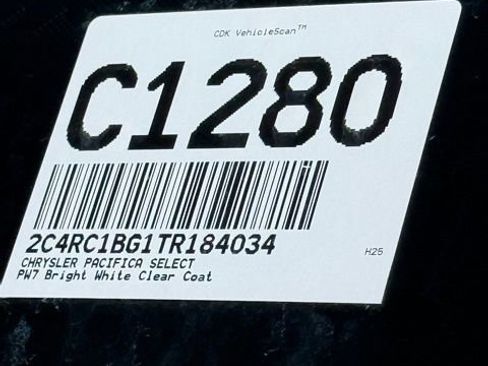 New 2026 Chrysler Pacifica Select FWD image 36