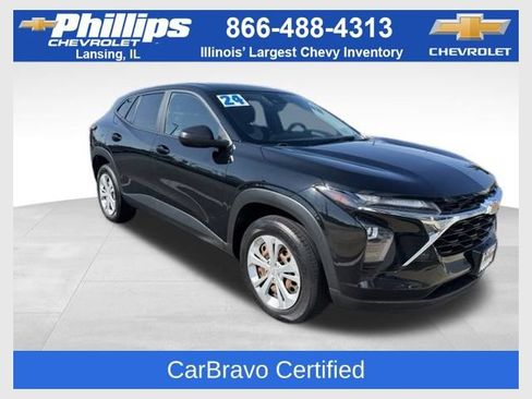 Used 2024 Chevrolet Trax LS FWD image 1