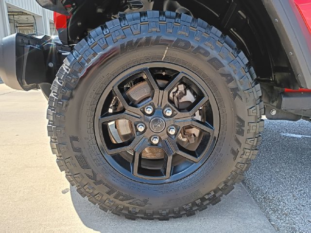 Used 2025 Jeep Wrangler Unlimited Sport AWD/4WD image 26