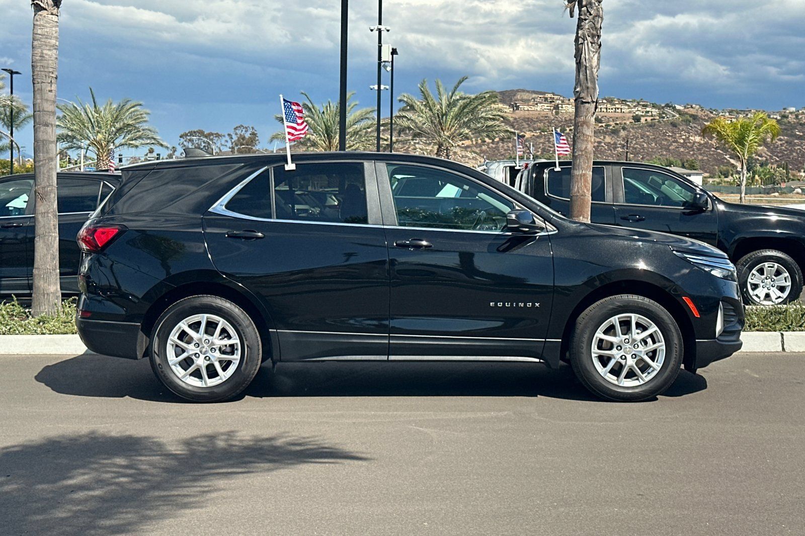 Used 2024 Chevrolet Equinox LT AWD/4WD image 3