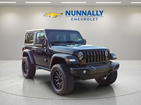 Used 2023 Jeep Wrangler Sport AWD/4WD image 7