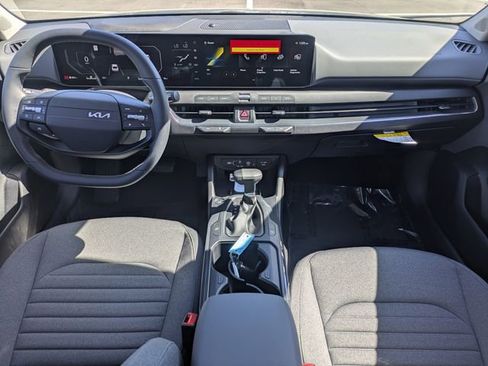 New 2025 Kia K4 EX image 14