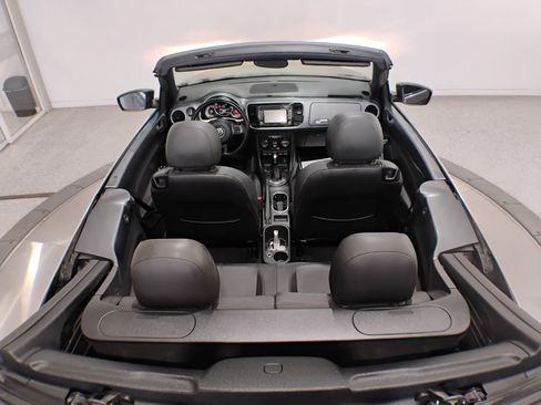 Used 2013 Volkswagen Beetle 2.5 image 55