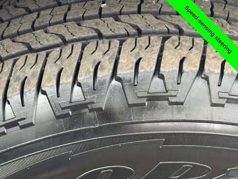 Used 2015 GMC Canyon SLE w/ SLE Convenience Package image 34