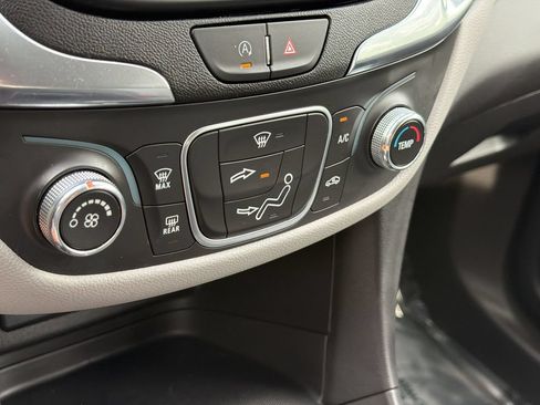 Used 2024 Chevrolet Equinox LS w/ LS Convenience Package FWD image 23