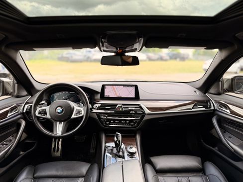 Used 2020 BMW M550i xDrive w/ Executive Package AWD/4WD image 32