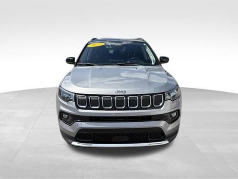 Used 2022 Jeep Compass Limited AWD/4WD image 7