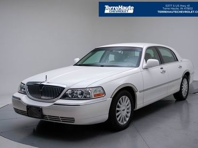 Used 2004 Lincoln Town Car Signature