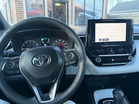 Used 2025 Toyota Corolla SE FWD image 10