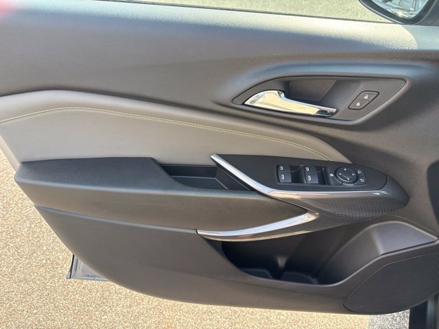Used 2024 Chevrolet Trax ACTIV w/ Sunroof Package FWD image 19