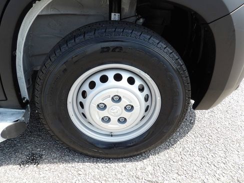 Used 2025 RAM ProMaster 2500 w/ U-Haul Equipment Group FWD image 54