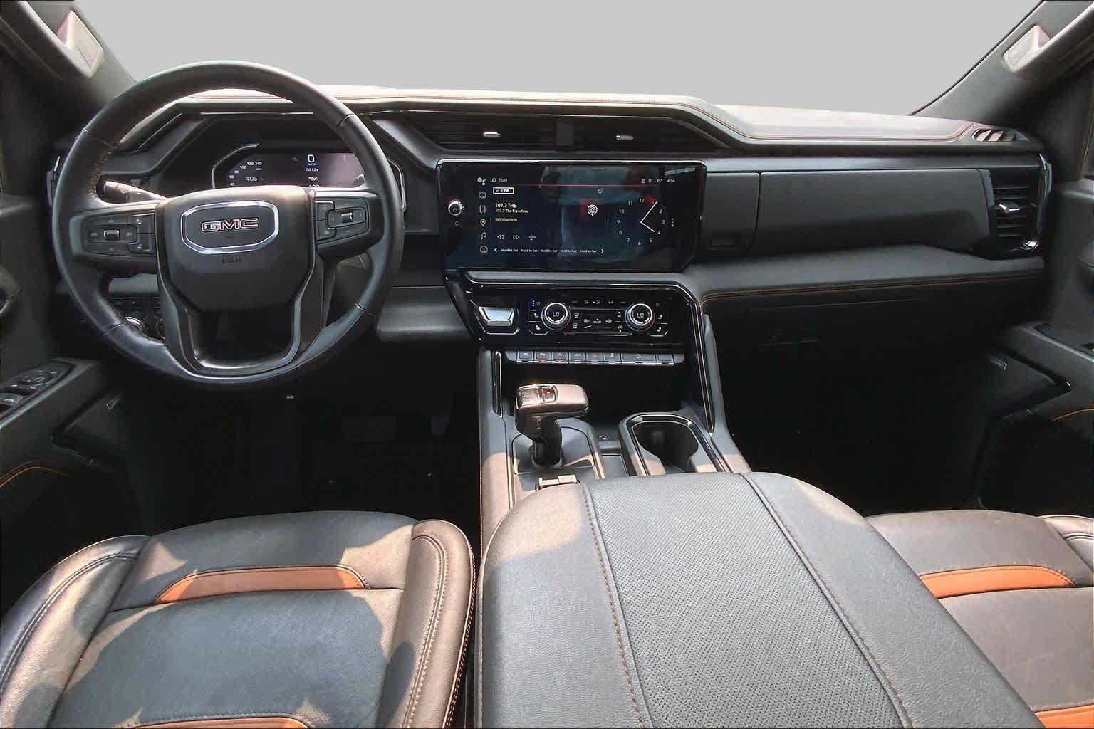 Used 2024 GMC Sierra 1500 AT4 w/ Technology Package AWD/4WD image 15