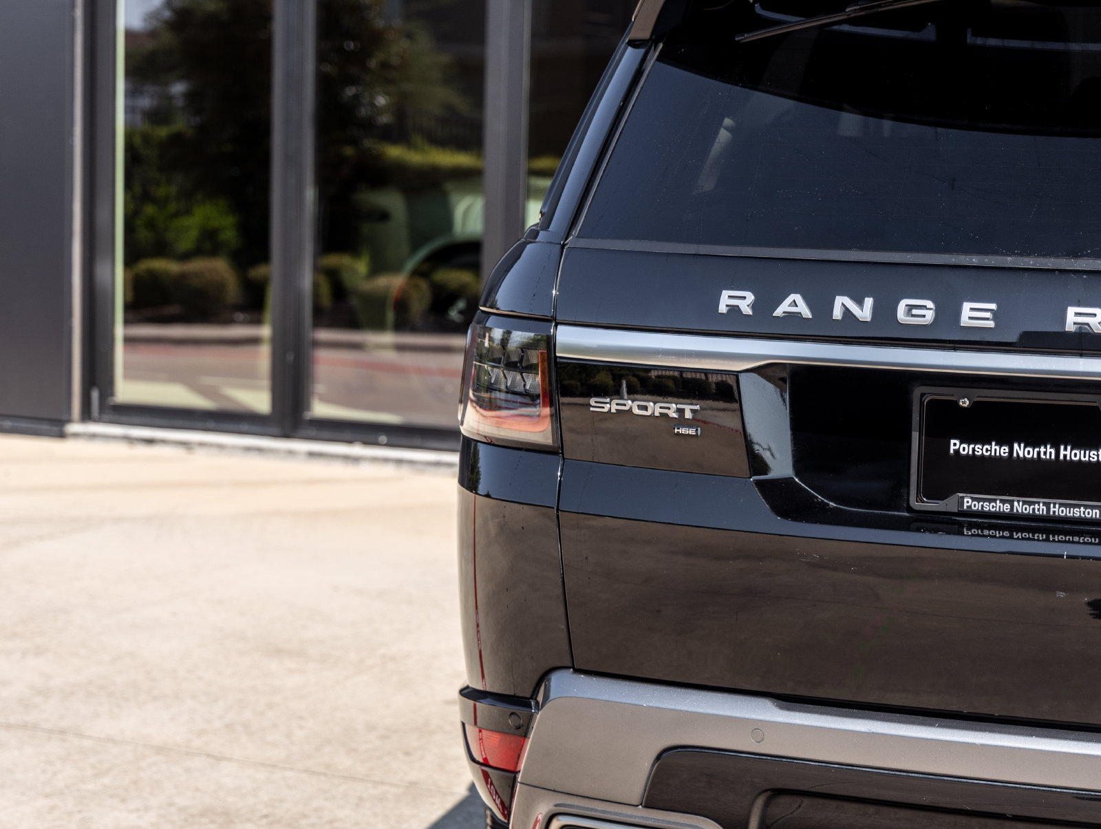 Used 2020 Land Rover Range Rover Sport HSE AWD/4WD image 11