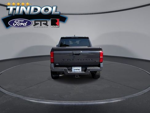 Used 2025 Toyota Tacoma SR5 AWD/4WD image 7