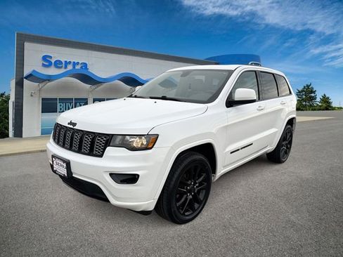 Used 2020 Jeep Grand Cherokee Altitude AWD/4WD image 1