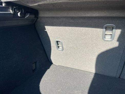 Certified 2025 MAZDA MAZDA3 Hatchback w/Premium Plus Pkg image 29