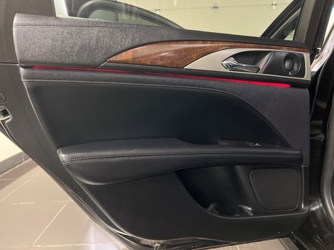 Used 2019 Lincoln MKZ Reserve image 36