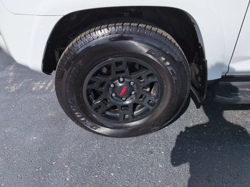Certified 2024 Toyota 4Runner TRD Off-Road Premium w/ Off Road Premium Plus Package AWD/4WD image 27