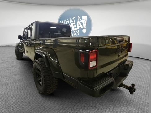 Used 2022 Jeep Gladiator Sport AWD/4WD image 7
