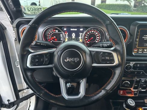 Used 2021 Jeep Gladiator Mojave image 11