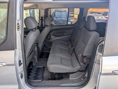 Used 2018 Ford Transit Connect XLT image 23