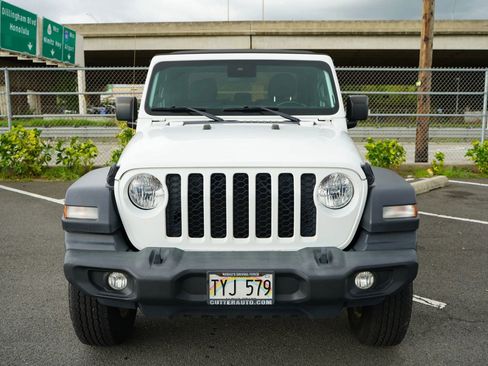 Used 2020 Jeep Gladiator Sport w/ Quick Order Package 24S image 4