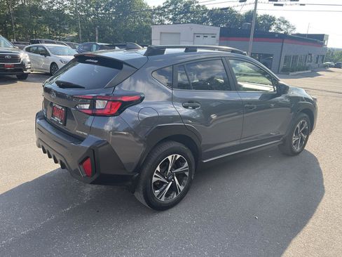 Used 2024 Subaru Crosstrek 2.0i Premium AWD/4WD image 5