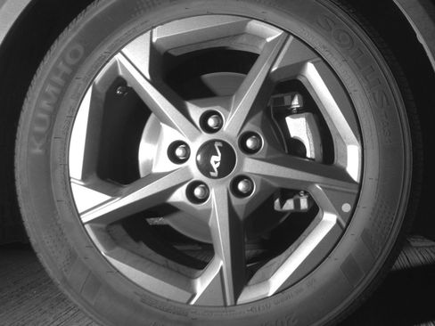 Used 2025 Kia K4 FWD image 10