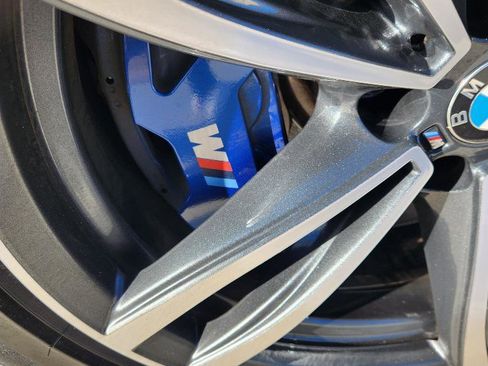 Used 2022 BMW 750i xDrive w/ M Sport Package image 23