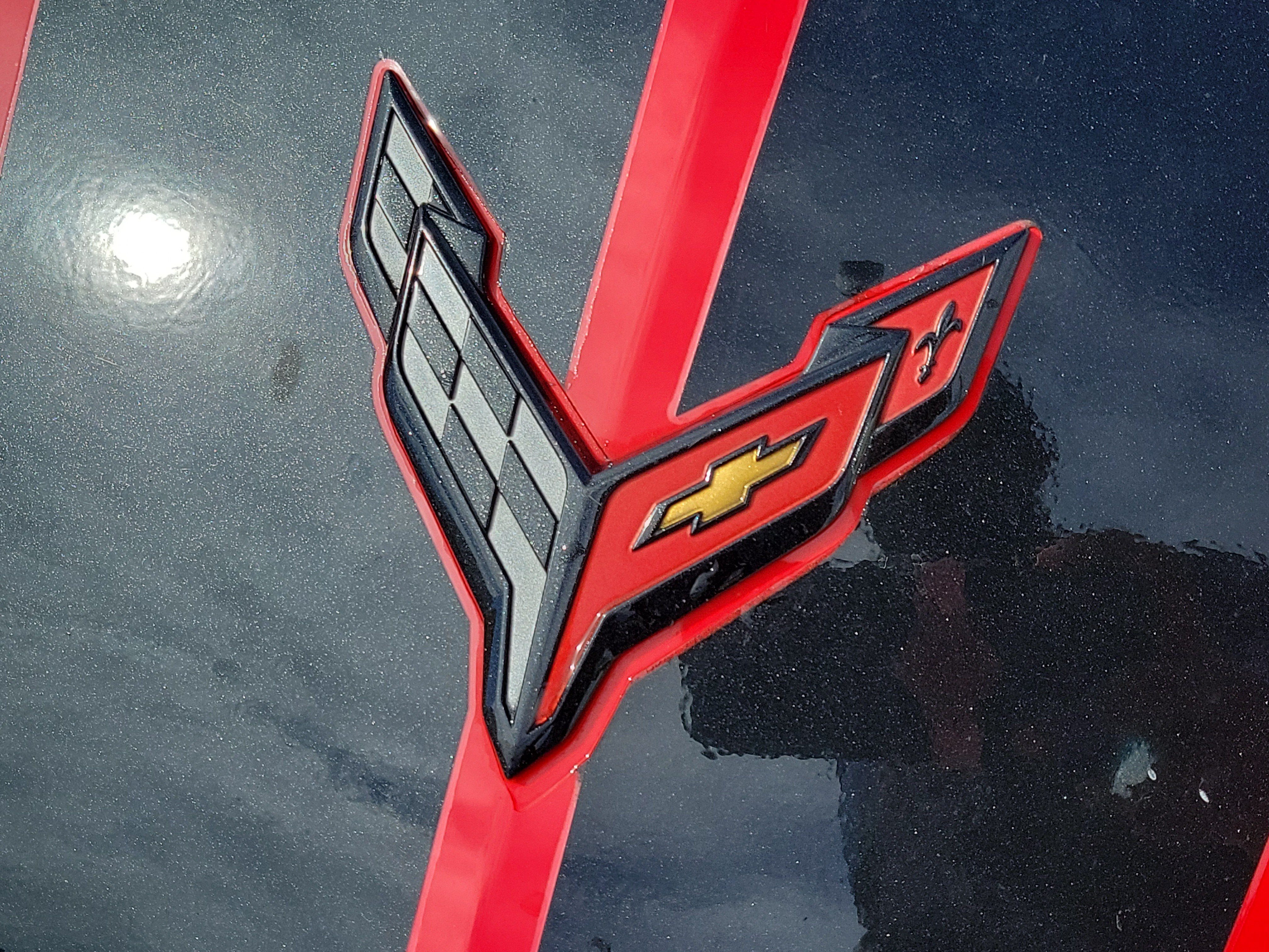 Used 2021 Chevrolet Corvette Stingray Preferred Cpe w/ Engine Appearance Package RWD image 12