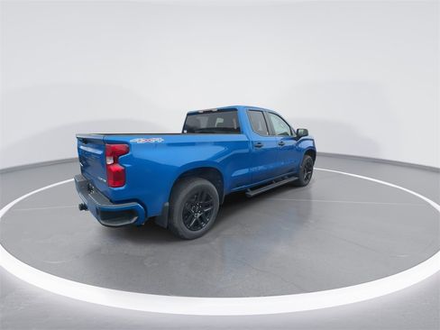 Used 2024 Chevrolet Silverado 1500 Custom image 8