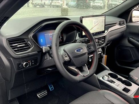 New 2024 Ford Escape ST-Line w/ Tech Pack #1 FWD image 6
