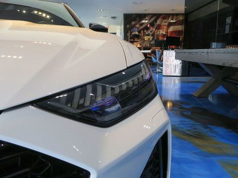 Used 2023 Audi RS 6 AWD/4WD image 34