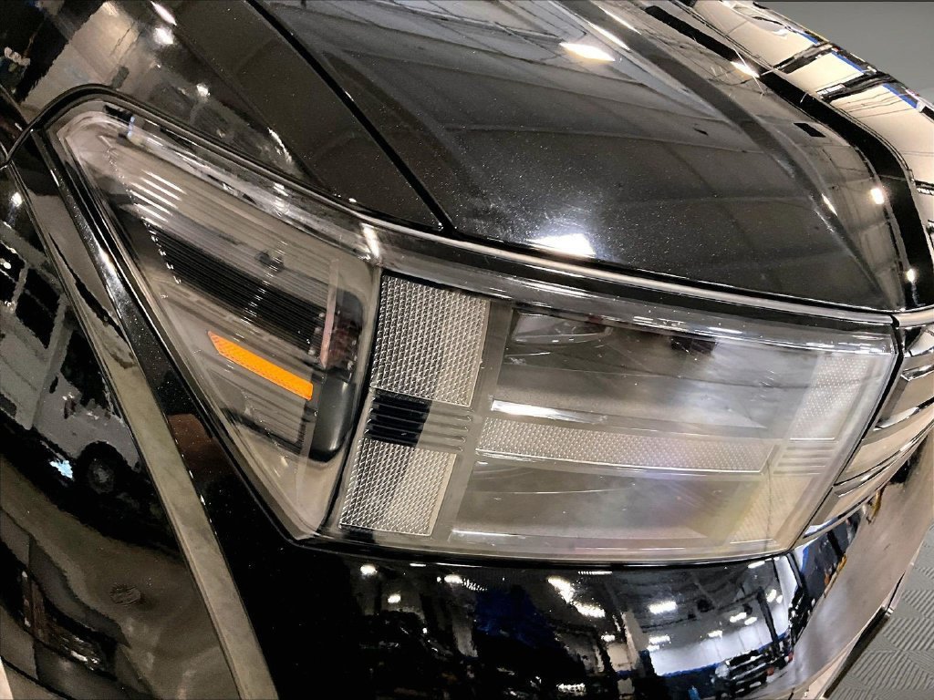Used 2026 Hyundai Santa Fe Limited AWD/4WD image 34