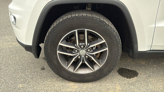 Used 2017 Jeep Grand Cherokee Limited AWD/4WD image 11